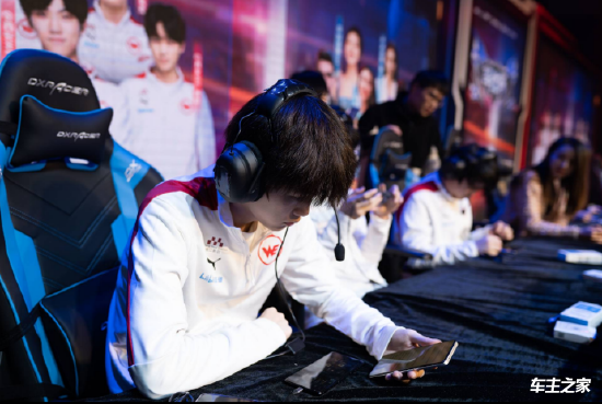 英雄联盟全明星赛程：红毯仪式，单人赛 + 主赛